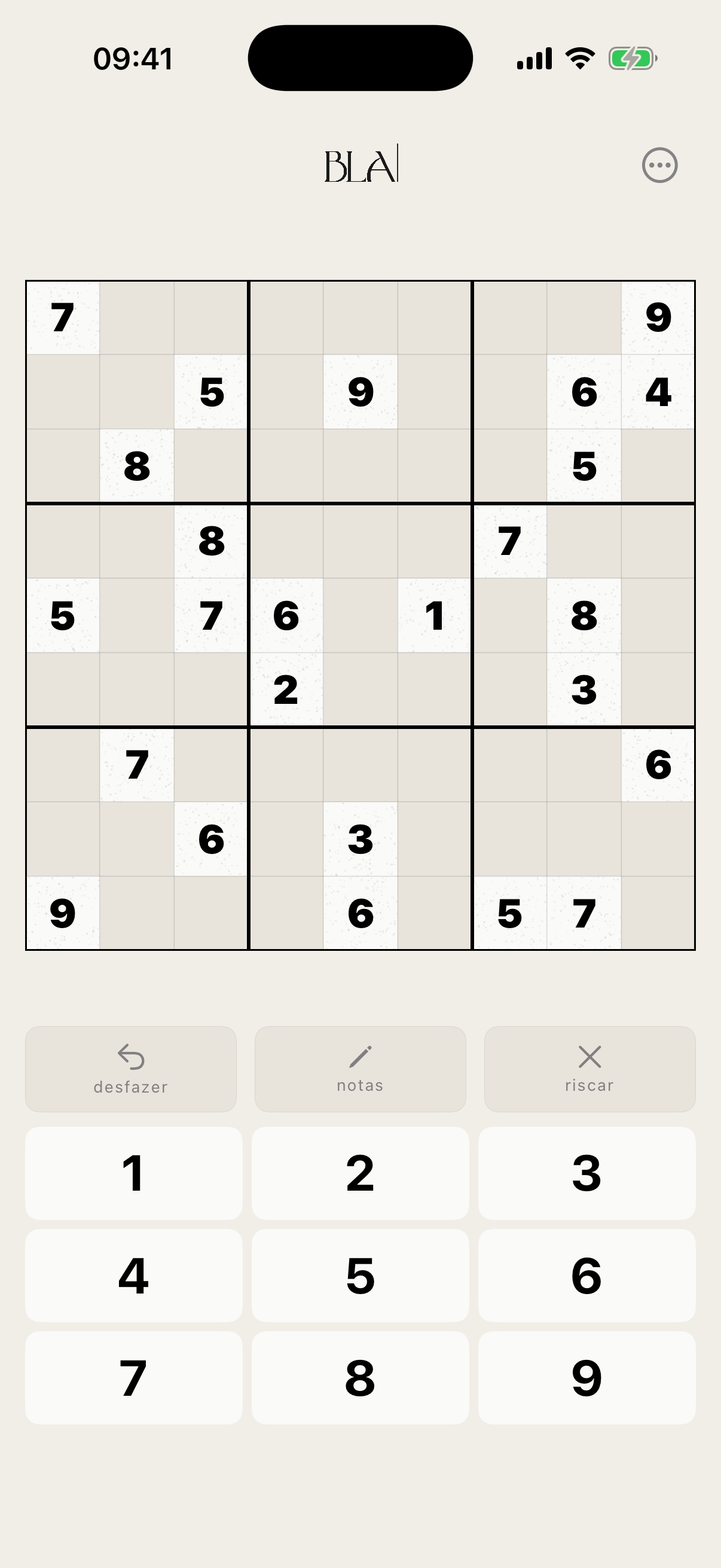 Tabuleiro do Sudoku BLA com pistas iniciais em Literata, sem destaque, no tema Areia BLA.